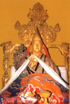 Статуя 6-го Далай Ламы